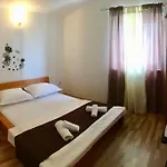 Morango 아파트 포드스트라나